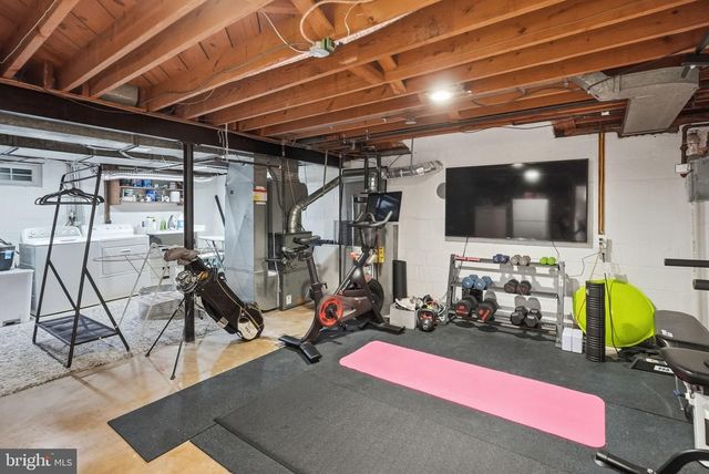 6207 ADELAIDE DR, Bethesda, MD 20817