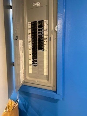 225 Golden Hill Ave, Haverhill, MA 01830