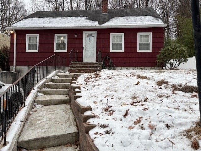 225 Golden Hill Ave, Haverhill, MA 01830