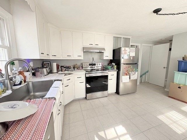 225 Golden Hill Ave, Haverhill, MA 01830