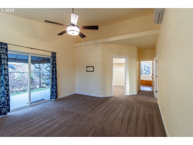 1851 Ne ALAMEDA Ave, Roseburg, OR 97470