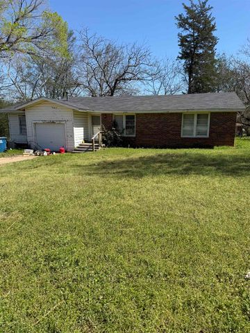 511 Short St, Daingerfield, TX 75765
