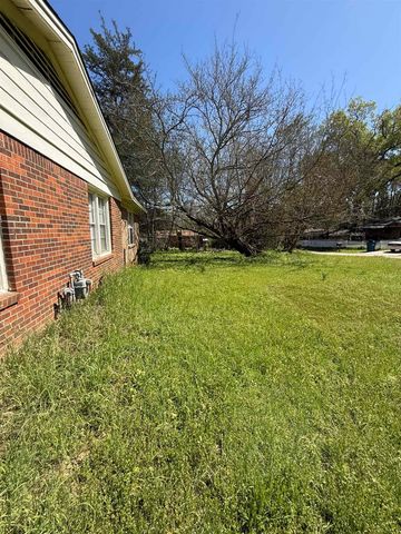 511 Short St, Daingerfield, TX 75765