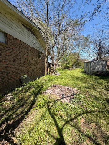 511 Short St, Daingerfield, TX 75765