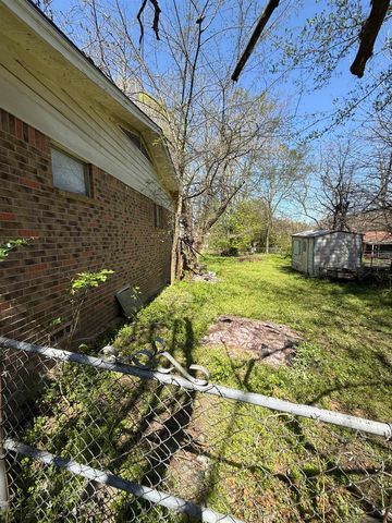 511 Short St, Daingerfield, TX 75765