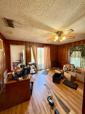 511 Short St, Daingerfield, TX 75765