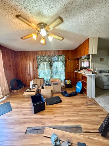 511 Short St, Daingerfield, TX 75765