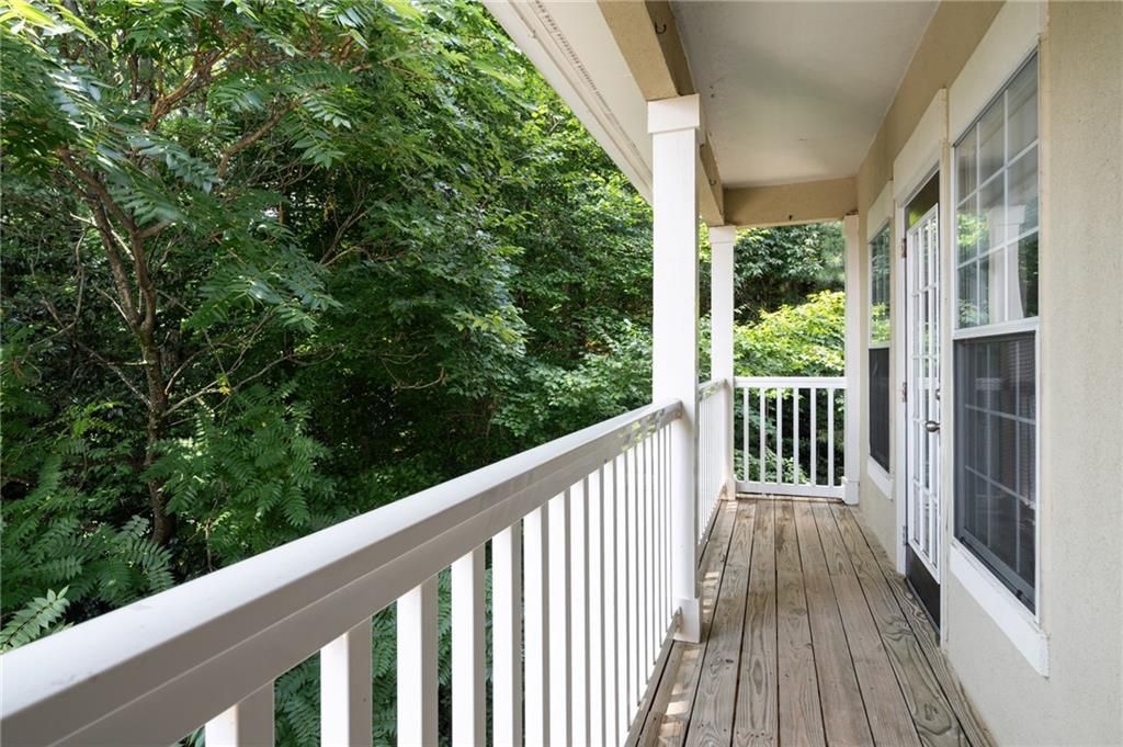 Image 15 of property listing at 4307 Westchester Ridge NE, Brookhaven, GA 30319