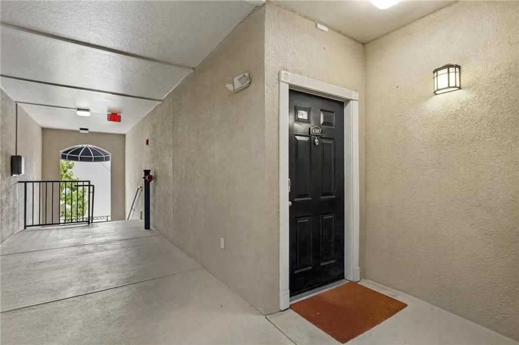 Image 3 of property listing at 4307 Westchester Ridge NE, Brookhaven, GA 30319