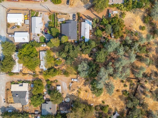 12125 Shaver Lane, Redding, CA 96003