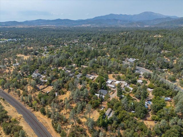 12125 Shaver Lane, Redding, CA 96003