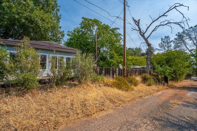 12125 Shaver Lane, Redding, CA 96003