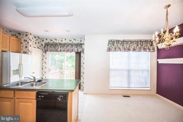 8359 REGAL OAK CT, Springfield, VA 22152