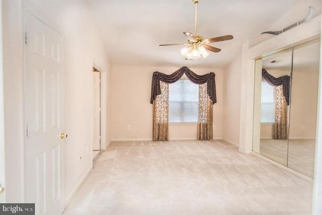 8359 REGAL OAK CT, Springfield, VA 22152