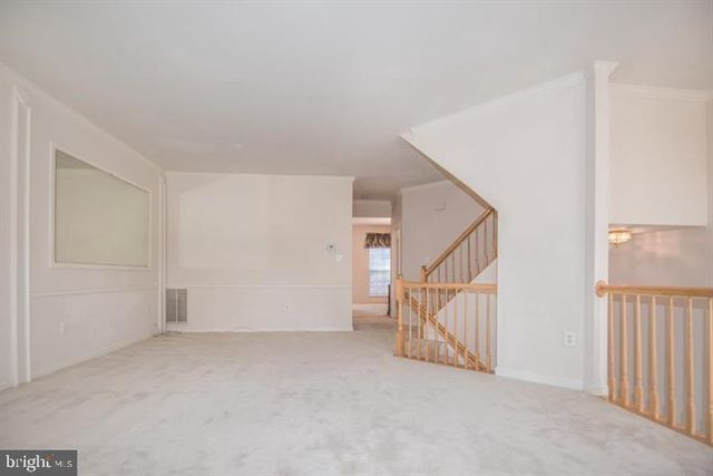 8359 REGAL OAK CT, Springfield, VA 22152
