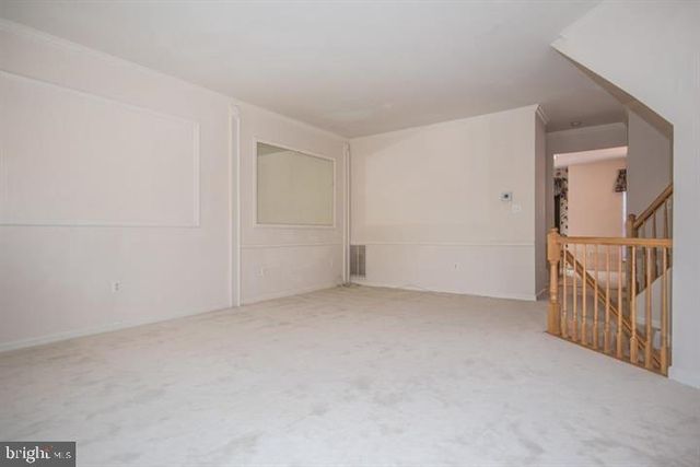 8359 REGAL OAK CT, Springfield, VA 22152