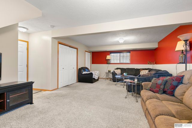 5701 S 96th Street, Lincoln, NE 68526