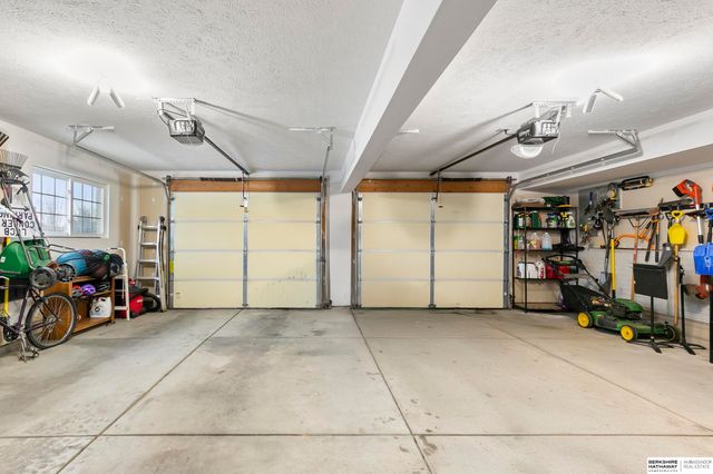 5701 S 96th Street, Lincoln, NE 68526