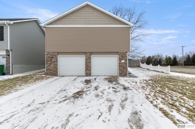 5701 S 96th Street, Lincoln, NE 68526
