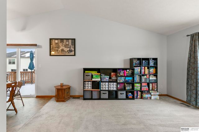 5701 S 96th Street, Lincoln, NE 68526