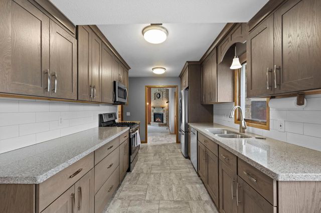 9137 11th Avenue S, Bloomington, MN 55420