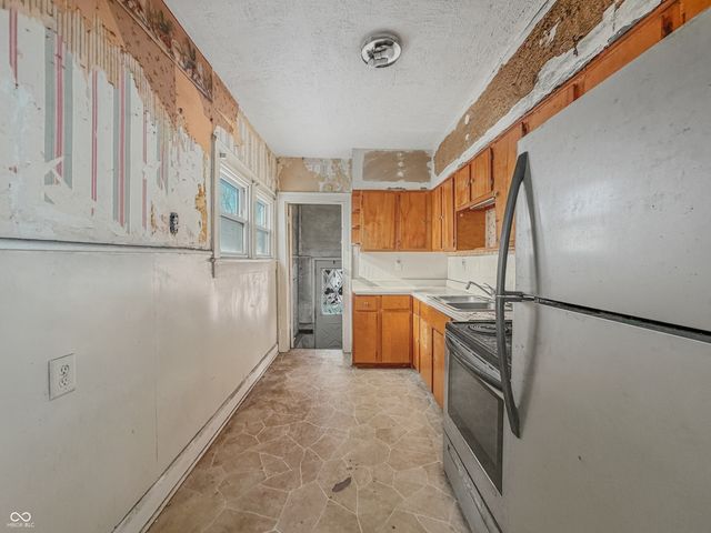 626 N Emerson Avenue, Indianapolis, IN 46219