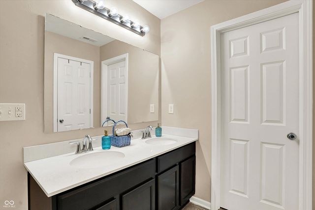 2087 Mach Lane, Franklin, IN 46131