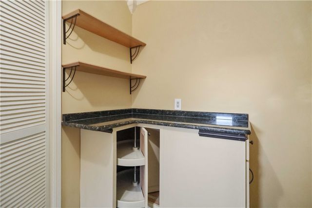 2514 W Orleans Drive, Rogers, AR 72758