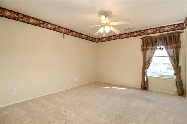 2514 W Orleans Drive, Rogers, AR 72758