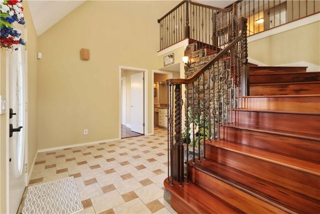 2514 W Orleans Drive, Rogers, AR 72758