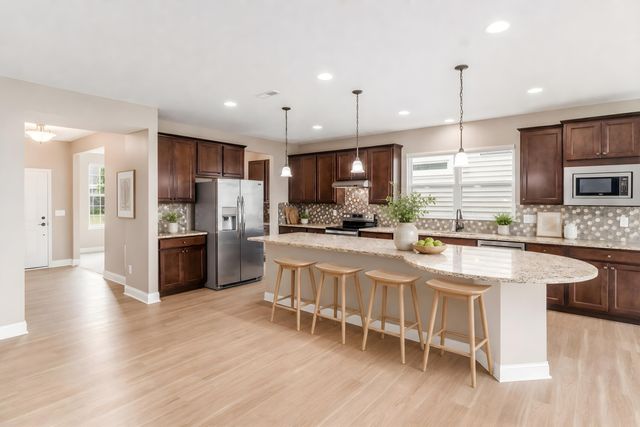 12265 Rooster Tail Drive, Pickerington, OH 43147