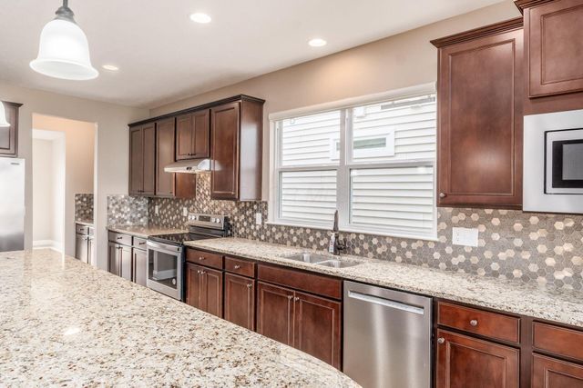 12265 Rooster Tail Drive, Pickerington, OH 43147