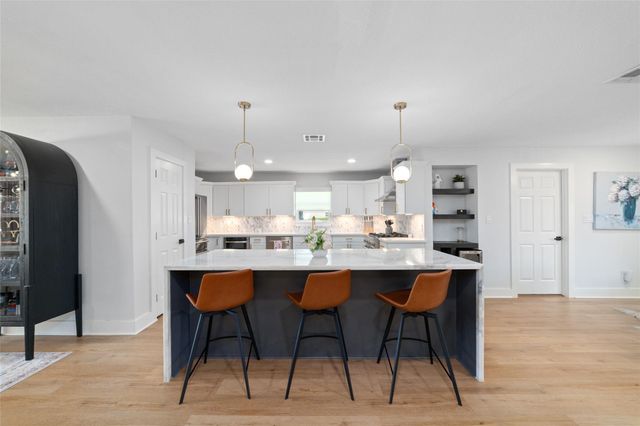 6503 Kury Lane, Houston, TX 77008