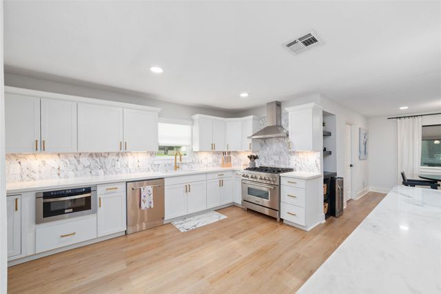 6503 Kury Lane, Houston, TX 77008