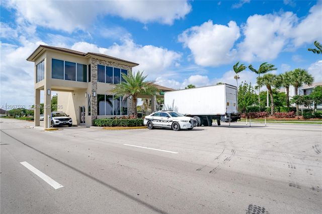 13705 SW 12th Street 103B, Pembroke Pines, FL 33027