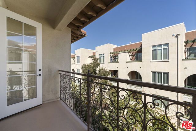 5935 Playa Vista Drive 410, Los Angeles, CA 90094
