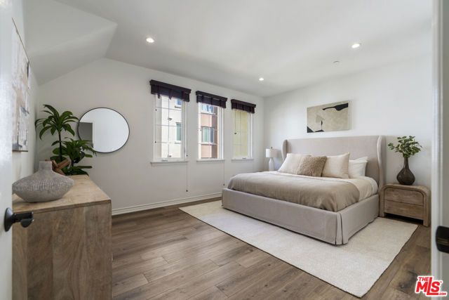5935 Playa Vista Drive 410, Los Angeles, CA 90094