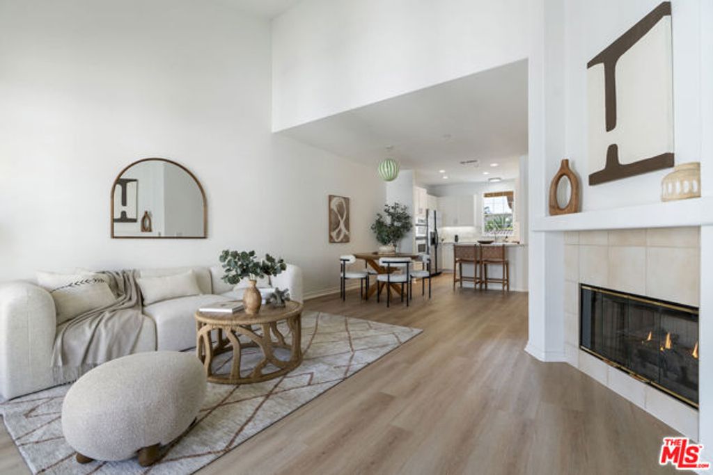 5935 Playa Vista Drive 410, Los Angeles, CA 90094