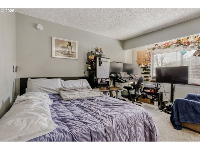 2120 Ne 7TH Ave, Portland, OR 97212