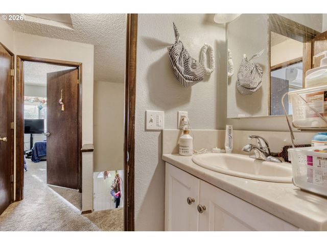 2120 Ne 7TH Ave, Portland, OR 97212