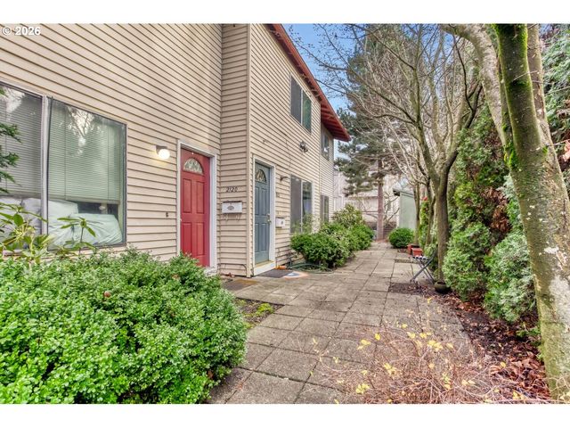 2120 Ne 7TH Ave, Portland, OR 97212