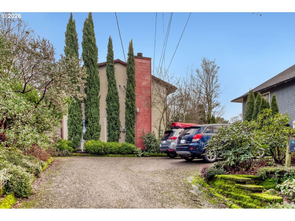 2120 Ne 7TH Ave, Portland, OR 97212