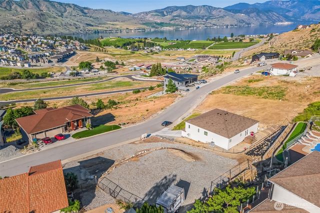 105 Hillcrest Place, Chelan, WA 98816