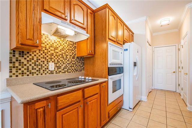 8531 SPIVEY VILLAGE Trail, Jonesboro, GA 30236