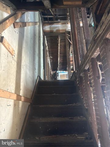 1706 W 2ND ST, Chester, PA 19013