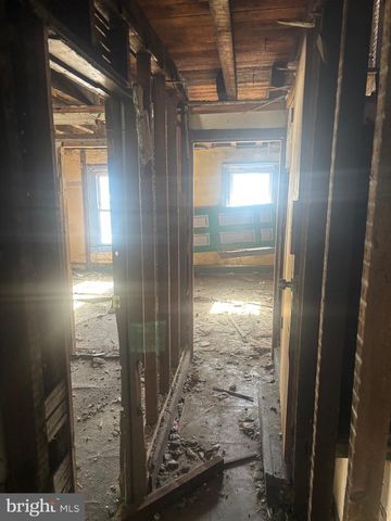 1706 W 2ND ST, Chester, PA 19013