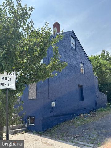 1706 W 2ND ST, Chester, PA 19013