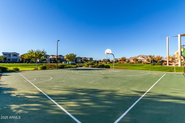 2548 S BETTY Street, Gilbert, AZ 85295