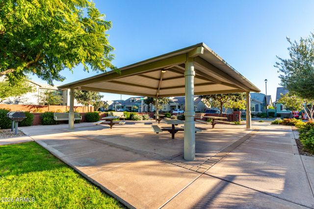 2548 S BETTY Street, Gilbert, AZ 85295