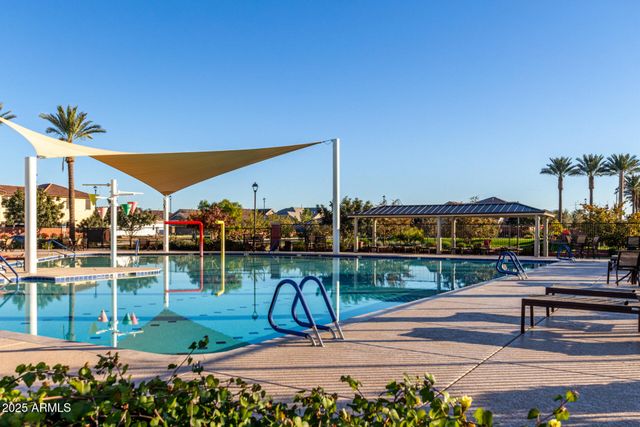 2548 S BETTY Street, Gilbert, AZ 85295